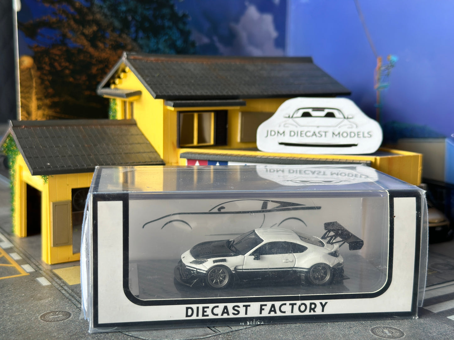 YM x Diecast Factory Toyota GR86 Widebody Fujiwara Racing Sports Model Resin 799pcs
