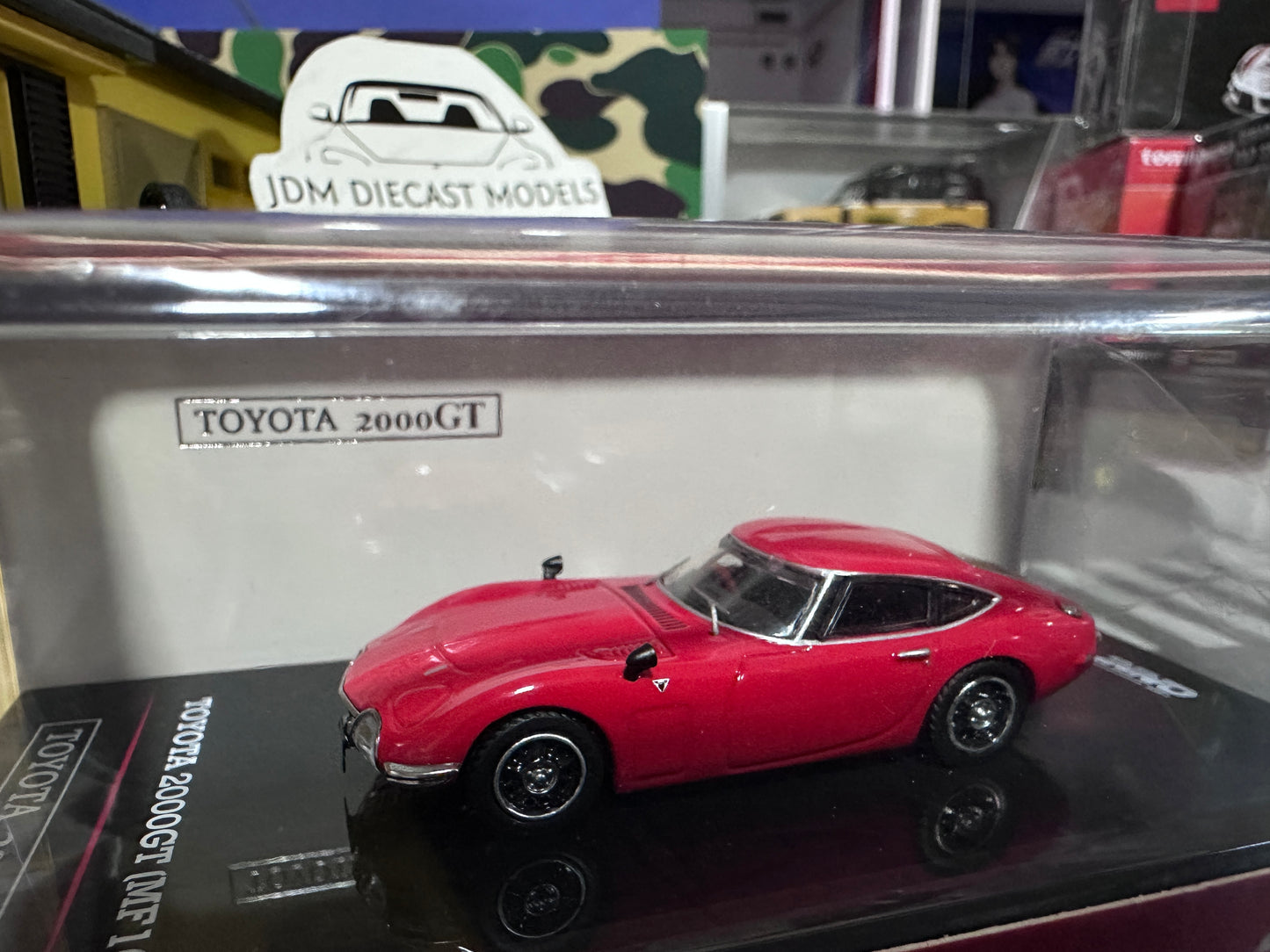 Inno64 Toyota 2000GT MF10 Solar Red