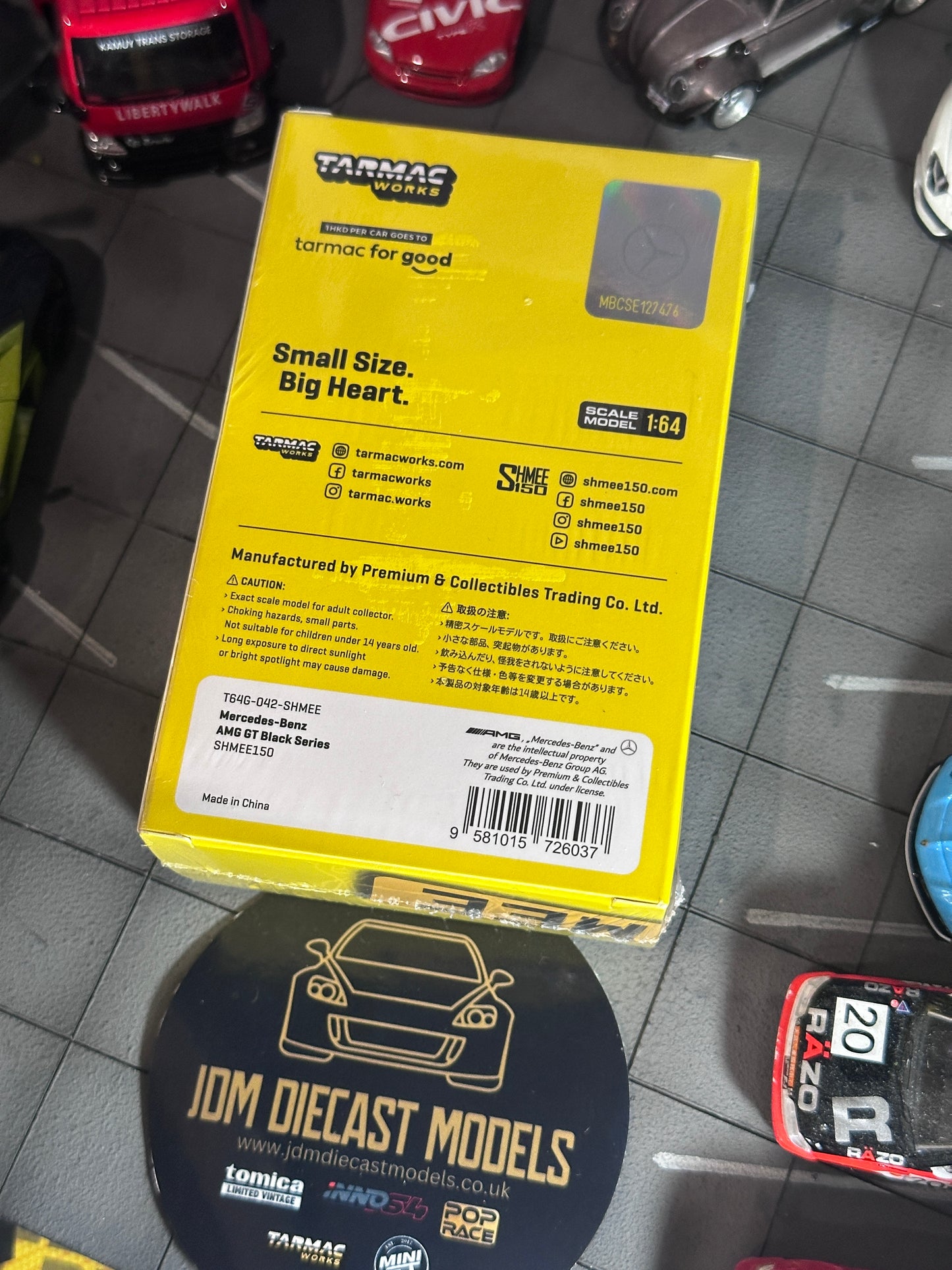 Tarmac Works Mercedes-Benz AMG GT Black Series SHMEE150 T64G-042-SHMEE