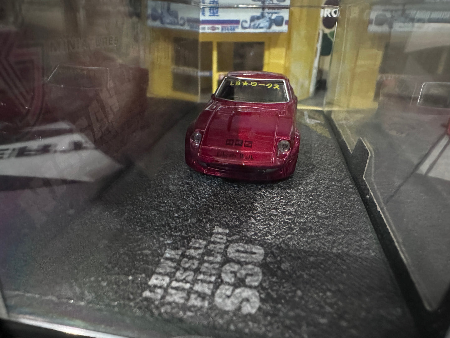 KJ Miniatures LBWK Nissan Fairlady S30 Metallic Red