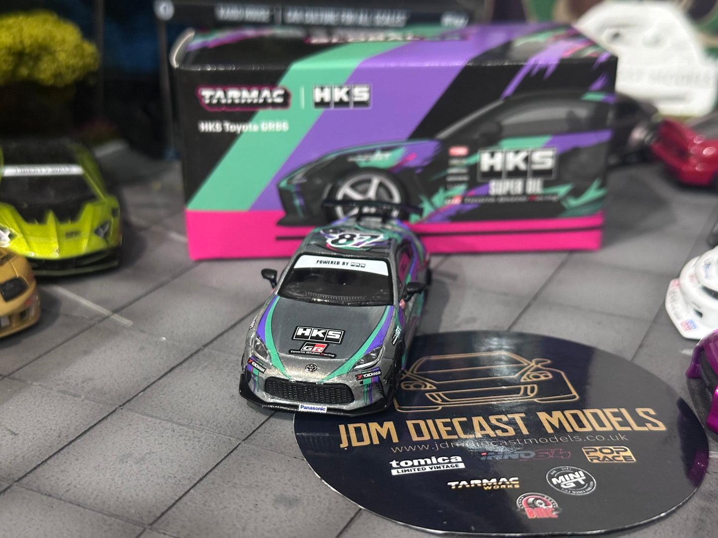 [Chase] Tarmac Works Global 64 HKS Toyota GR86 Black T64G-038-BK