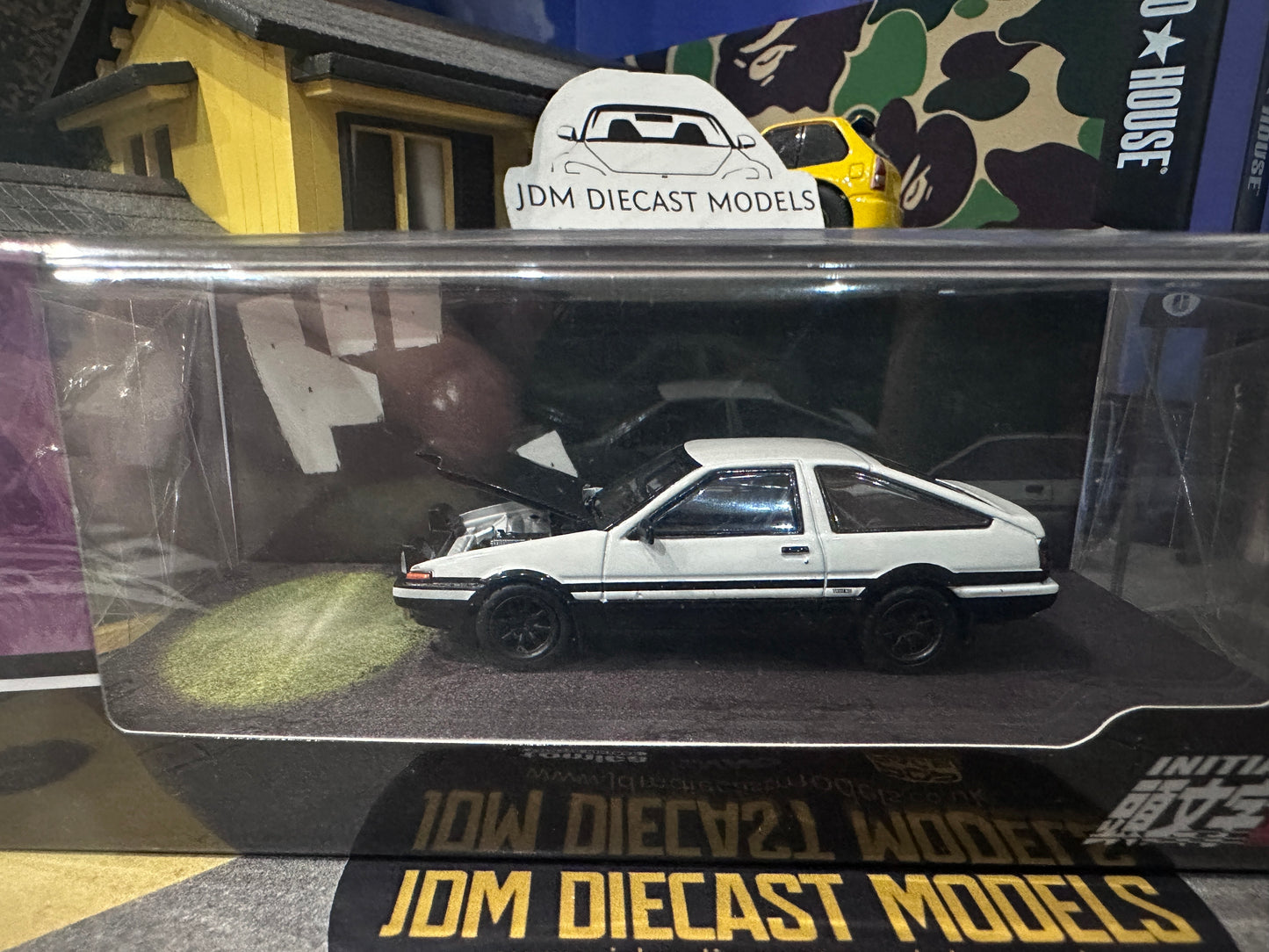 Hobby Japan Toyota SPRINTER TRUENO (AE86) FINAL VERSION / INITIAL D Engine Mounted Model VS Shinji Inui HJ641052DE