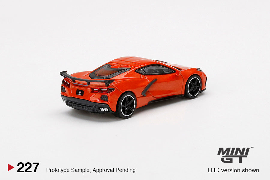 Mini GT Chevrolet Corvette Stingray 2020 Sebring Orange Tintcoat MGT00227
