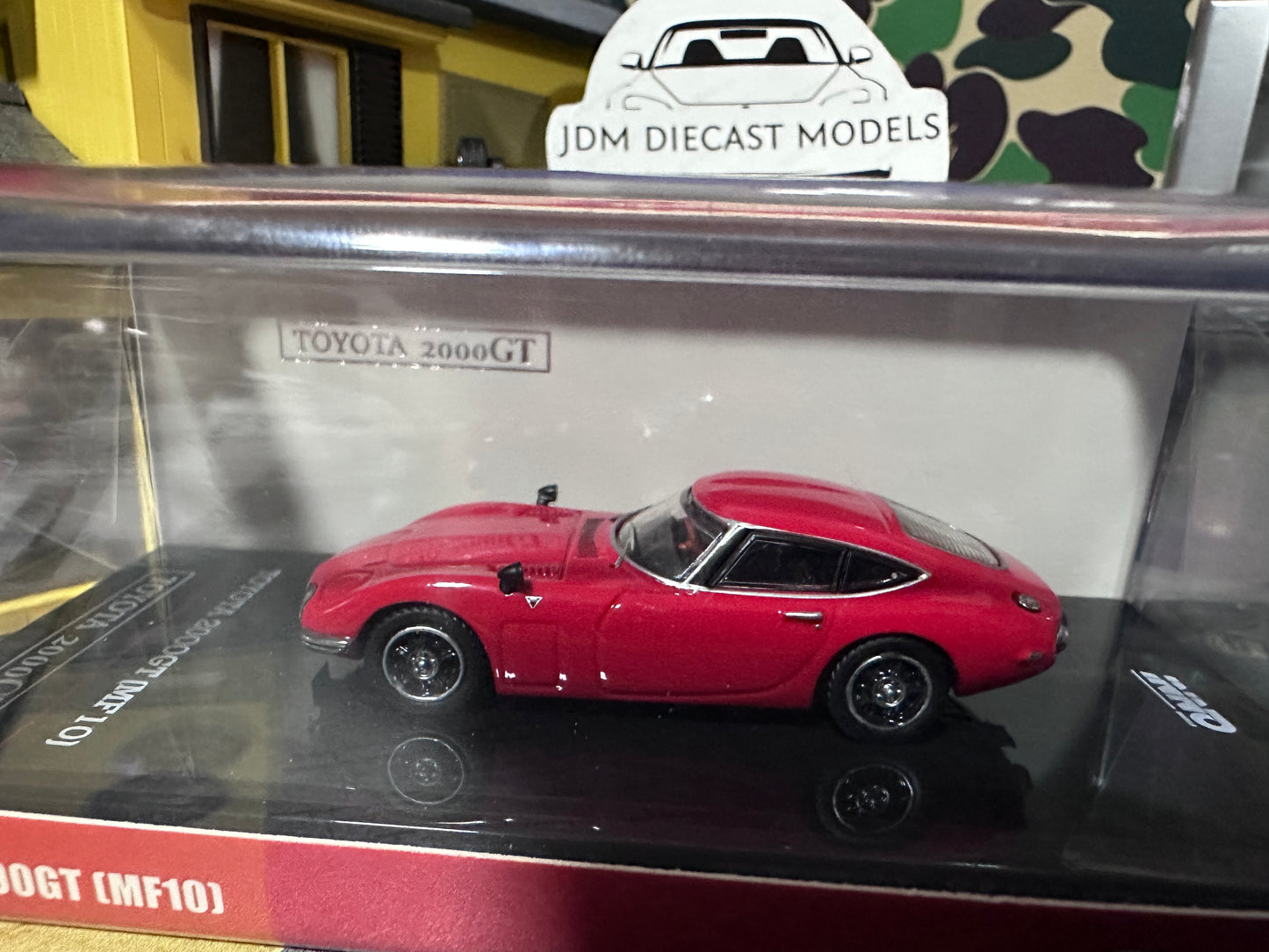 Inno64 Toyota 2000GT MF10 Solar Red