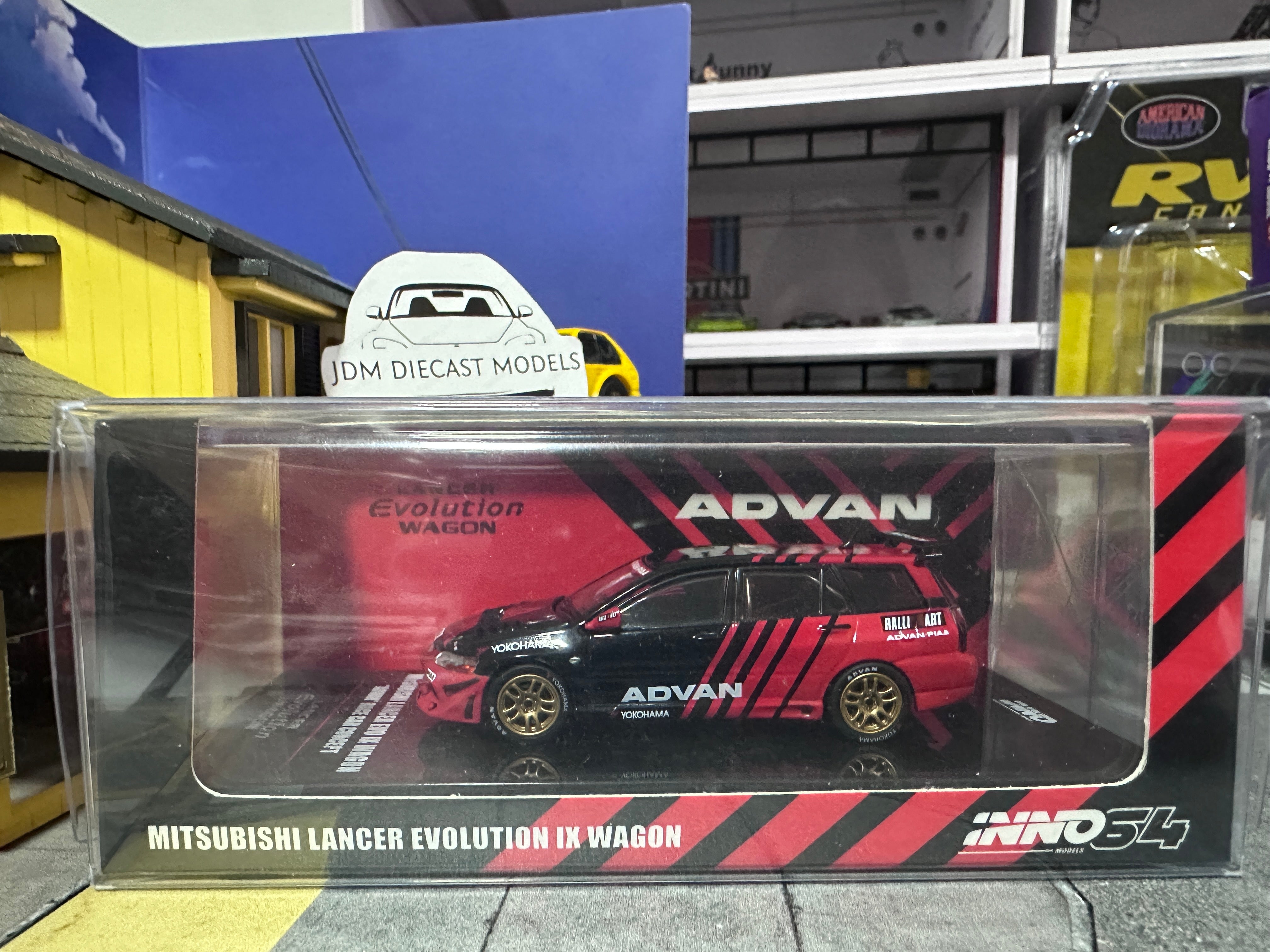 Advan Inno64 Inno64 Mitsubishi Lancer Evolution IX Wagon
