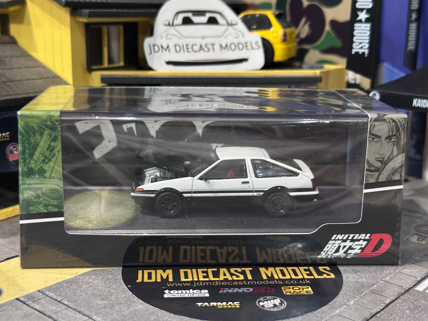 Hobby JAPAN Toyota SPRINTER TRUENO GT APEX (AE86) / INITIAL D Engine Mounted Model VS Tomoyuki Tachi HJ641052DD