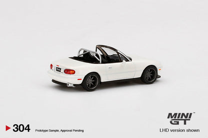 Mini GT Mazda Miata MX-5 (NA) Tuned Version (Classic White) MGT00304