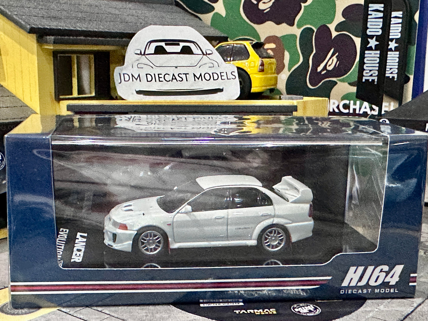 Hobby Japan Mitsubishi Lancer GSR Evolution V CP9A 1998 with Mud Flag Scortia White HJ642032AW