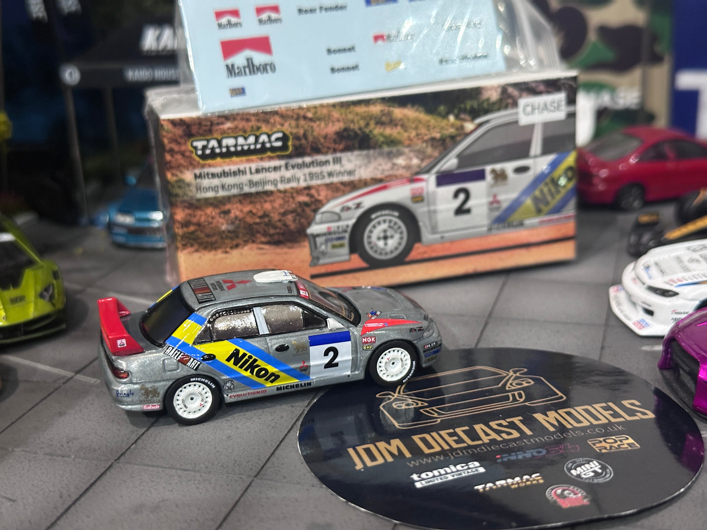 [Chase] Tarmac Works Mitsubishi Lancer Evolution III - Hong Kong-Beijing Rally 1995 Winner, K. Eriksson / S. Parmander T64G-050-95HKBR02