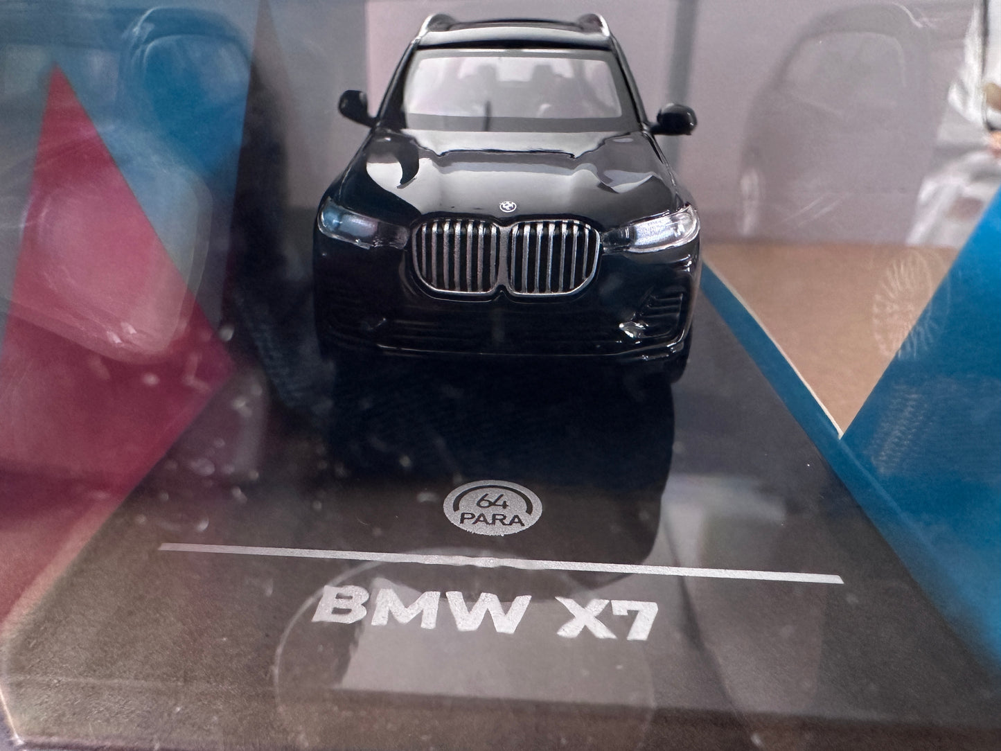 Para64 BMW X7 Black RHD PA-65191