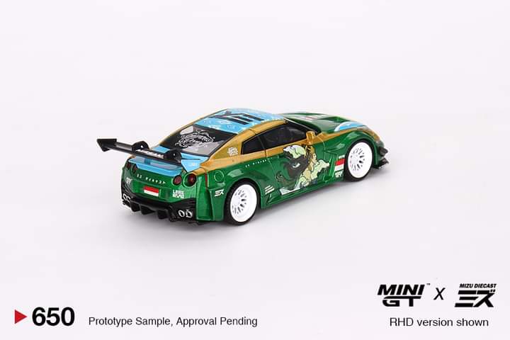 Mini GT x Mizu Diecast Collaboration LBWK R35 35GT-RR & Silvia S15