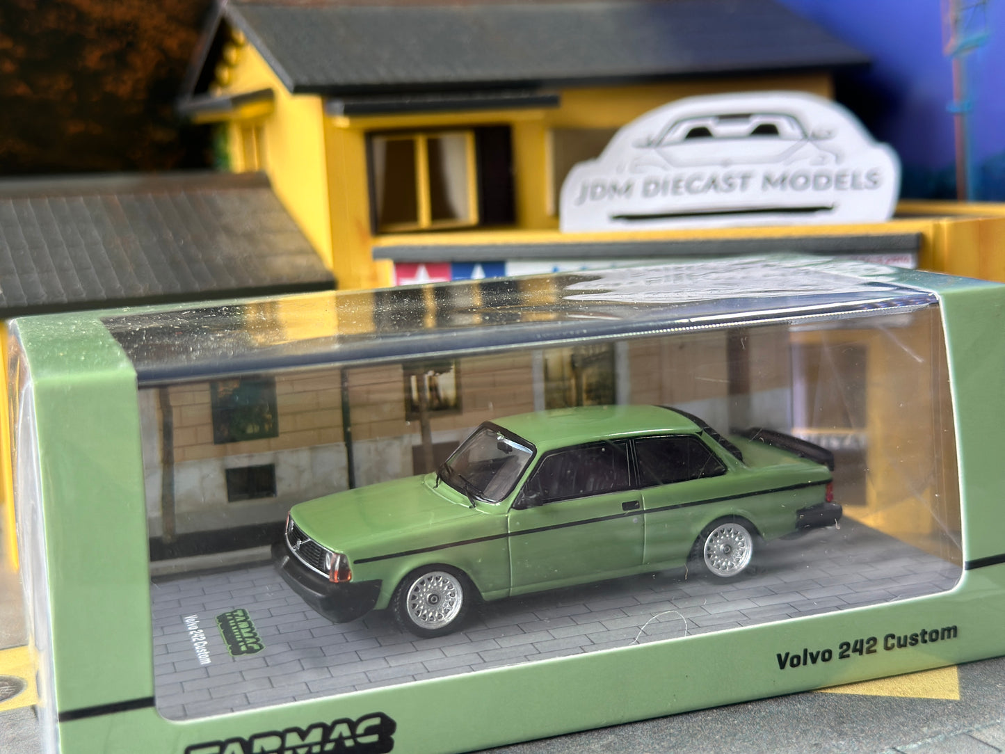 TARMAC WORKS Patrik Lindgren's Volvo 242 Custom