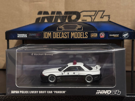 Inno64 Nissan Skyline GTR R32 "Pandem Rocket Bunny" Japan Police Livery Drift Car IN64-R32P-JPDC