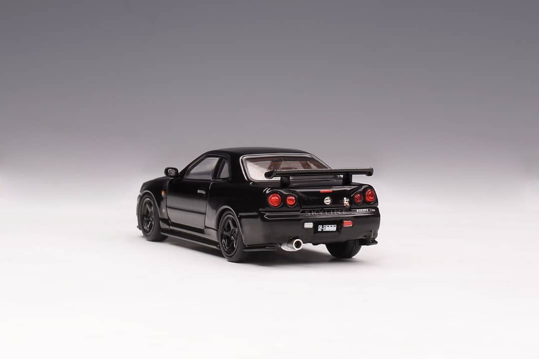 Preorder Nissan Skyline GT-R R34 Z-tune with Open Hood and Engine Details