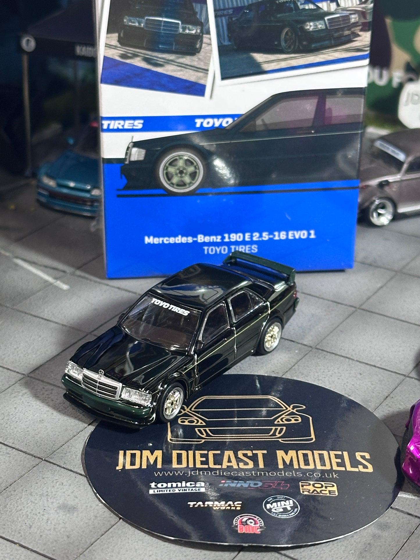 [Chrome Chase] Tarmac Works Mercedes-Benz 190 E 2.5-16 EVO 1 - TOYO TIRES T64G-057-TOYO