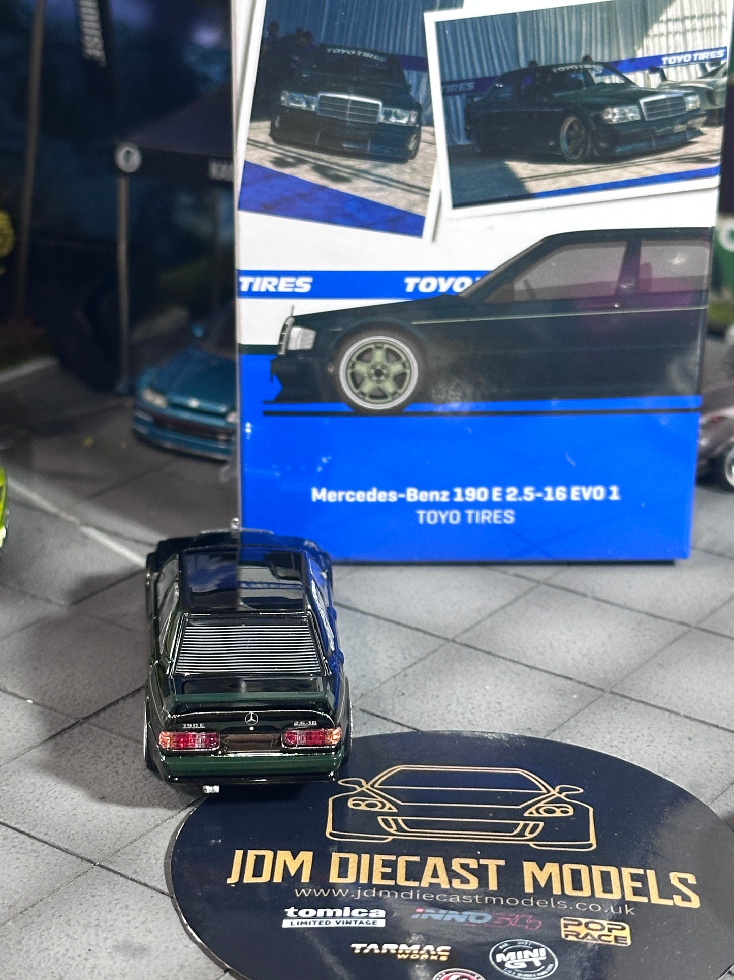 [Chrome Chase] Tarmac Works Mercedes-Benz 190 E 2.5-16 EVO 1 - TOYO TIRES T64G-057-TOYO