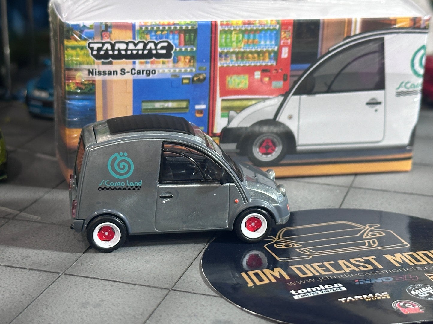 [Chase] Tarmac Works Nissan S-Cargo (White) T64G-073-WH