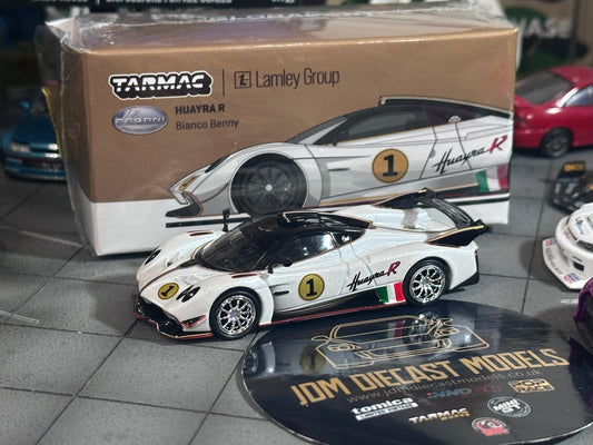 [Chase] Tarmac Works Pagani Huayra R - Lamley Special Edition (Bianco Benny) T64G-TL035-WH