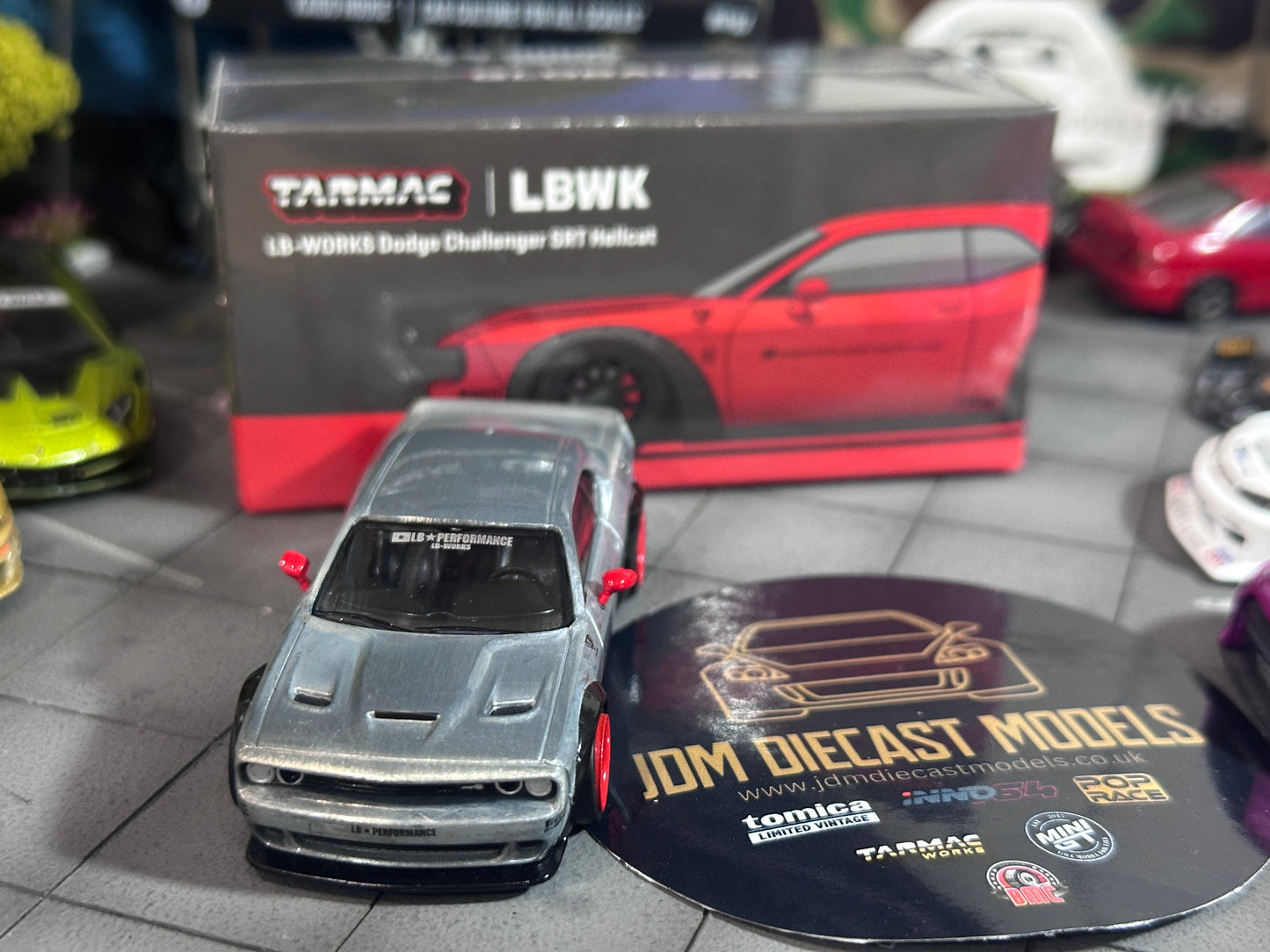 [Chase] Tarmac Works LB-WORKS Dodge Challenger SRT Hellcat Red