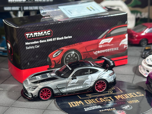 [Chase] Tarmac Works Global 64 Mercedes-Benz AMG GT Black Series Safety Car T64G-042-SC