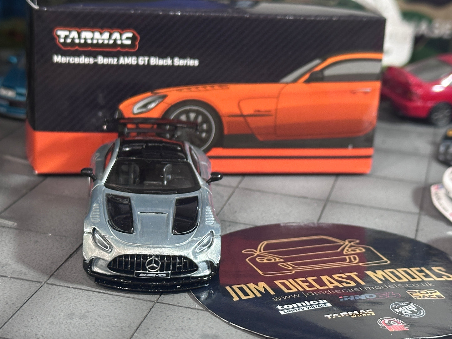 [Chase] Tarmac Works Global 64 Mercedes-Benz AMG GT Black Series Orange T64G-042-OR