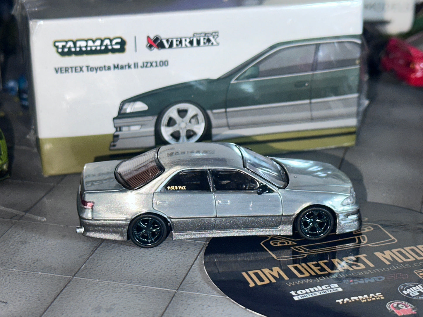 [Chase] Tarmac Works VERTEX Toyota Mark II JZX100 Dark Green Metallic T64G-024-GR