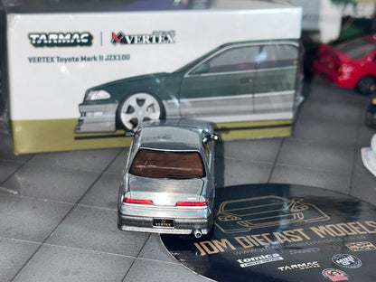 [Chase] Tarmac Works VERTEX Toyota Mark II JZX100 Dark Green Metallic T64G-024-GR