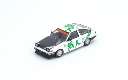 Inno64 Toyota Sprinter Trueno AE86 “Keiichi Tsuchiya” (with chance of chase car) IN64-AE86-KT