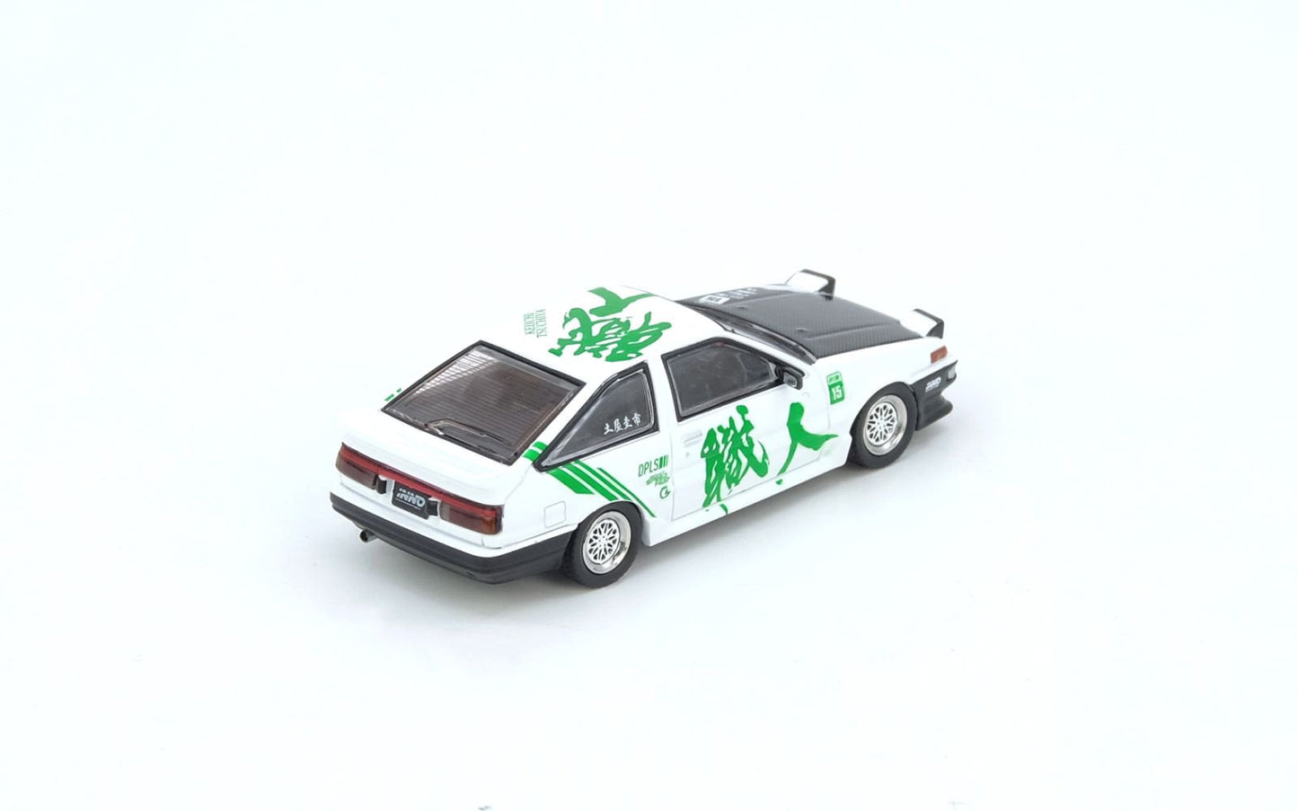 Inno64 Toyota Sprinter Trueno AE86 “Keiichi Tsuchiya” (with chance of chase car) IN64-AE86-KT