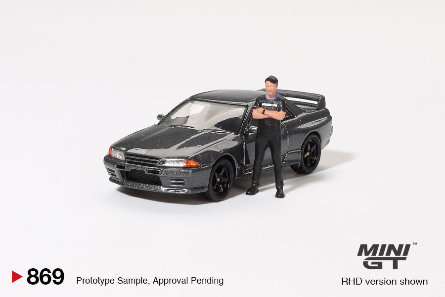 Mini GT Nissan Skyline GT-R (R32) with Matsuda Figure Tsugio Matsuda Collection (Gunmetal) MGT00869