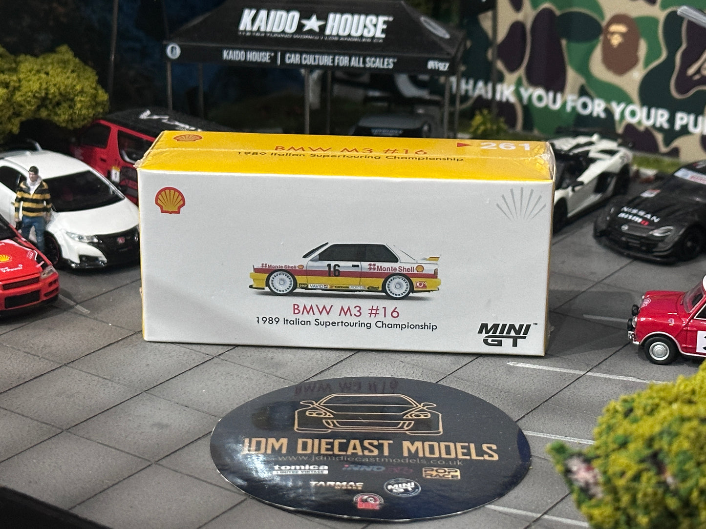 Mini GT BMW M3 #16 Shell 1989 Italian Supertouring Championship MGT00261