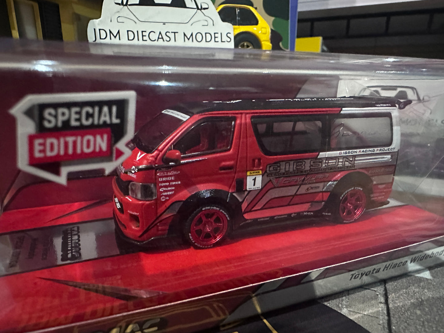 Tarmac Works Toyota Hiace Widebody Red Hong Kong ToyCar Salon 2021 Special Edition T64-038-GBN