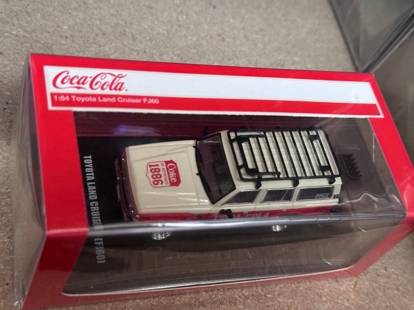 INN064 Toyota Land Cruiser (FJ60) Coca-Cola Edition