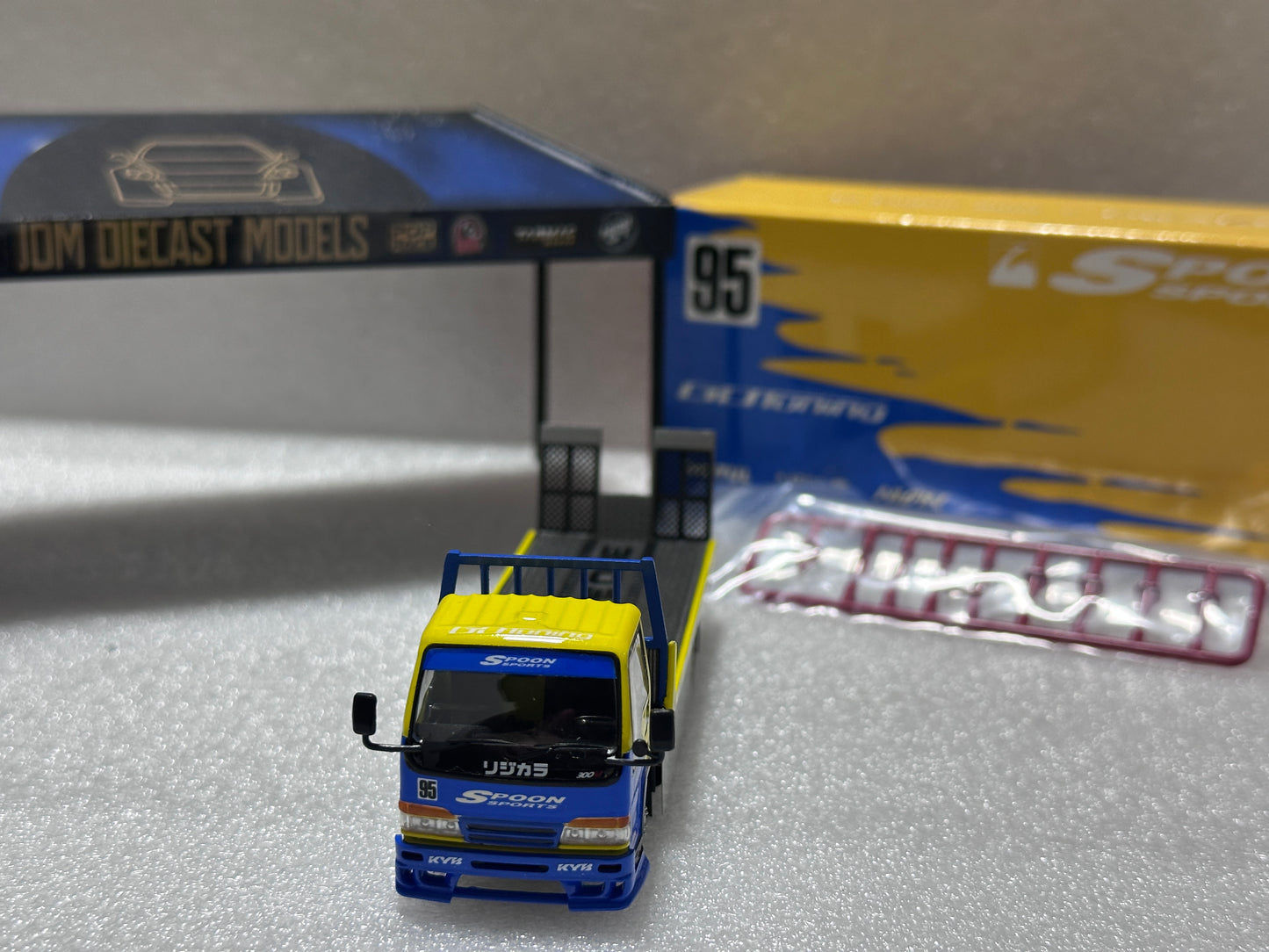 YES X Peako Isuzu Flatbed Tow Truck Spoon Sport Ltd 2000 pcs