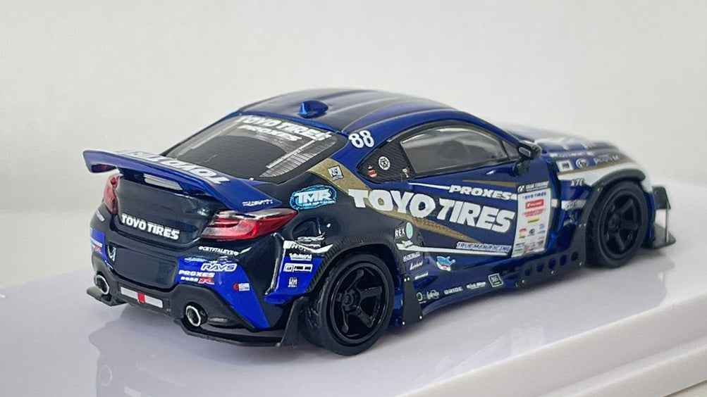 Gulliver * Inno64 1/64 Toyota GR86 Team Toyo Tires Drift D1GP 2025