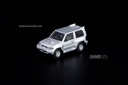INNO64 Mitsubishi Pajero Evolution Silver IN64-EVOP-SL