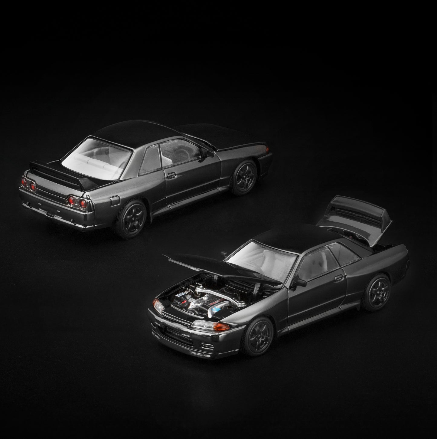 PopRace Dark Chrome Series 002 Skyline R32
