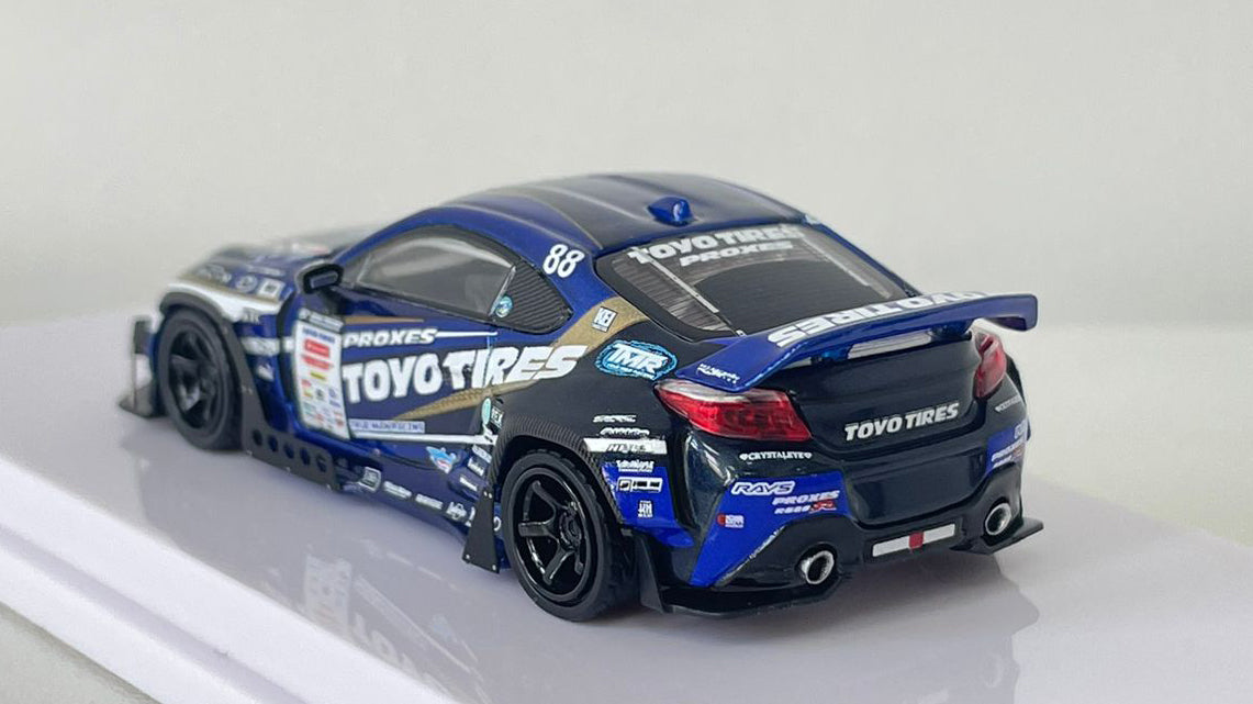 Gulliver * Inno64 1/64 Toyota GR86 Team Toyo Tires Drift D1GP 2025