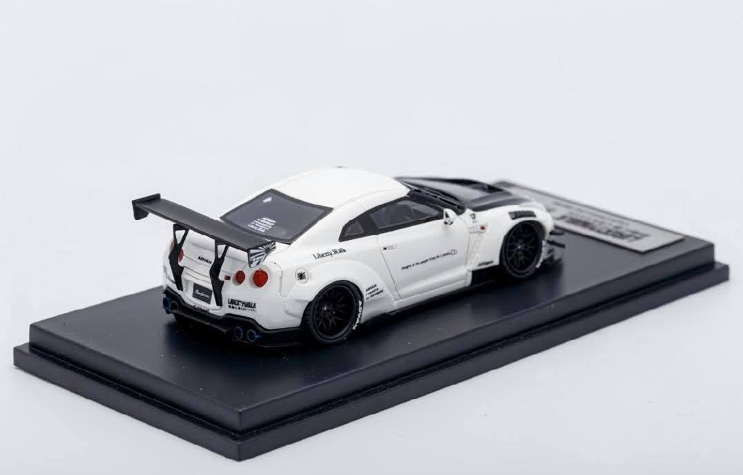 Impossible Perfect LB Skyline GT-R R35 White with Black Bonnet Resin Liberty Walk