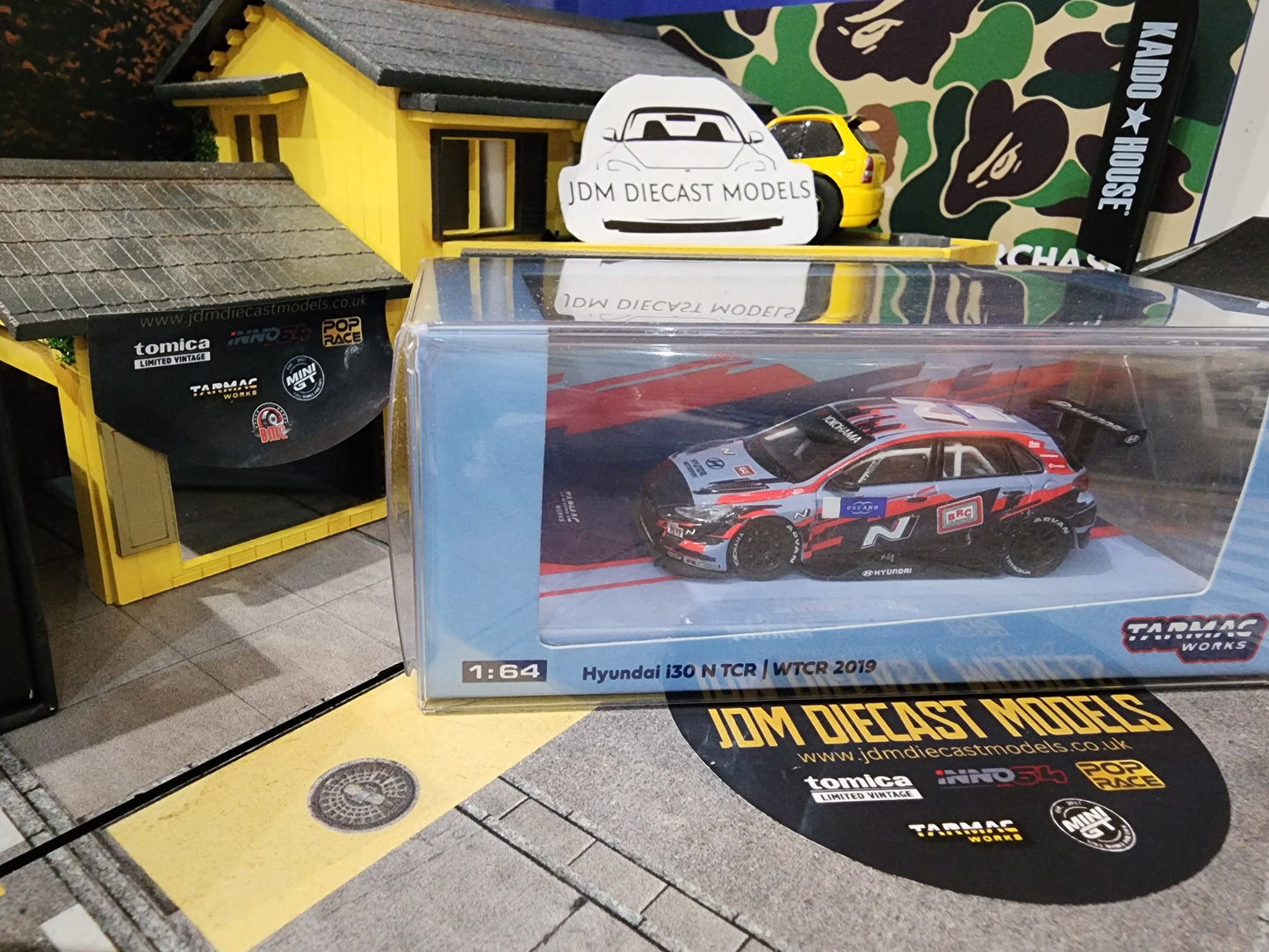 Tarmac Works Hyundai i30 N TCR WTCR 2019 #1 Tarquini and #5 Michelisz 1248pcs with Decals
