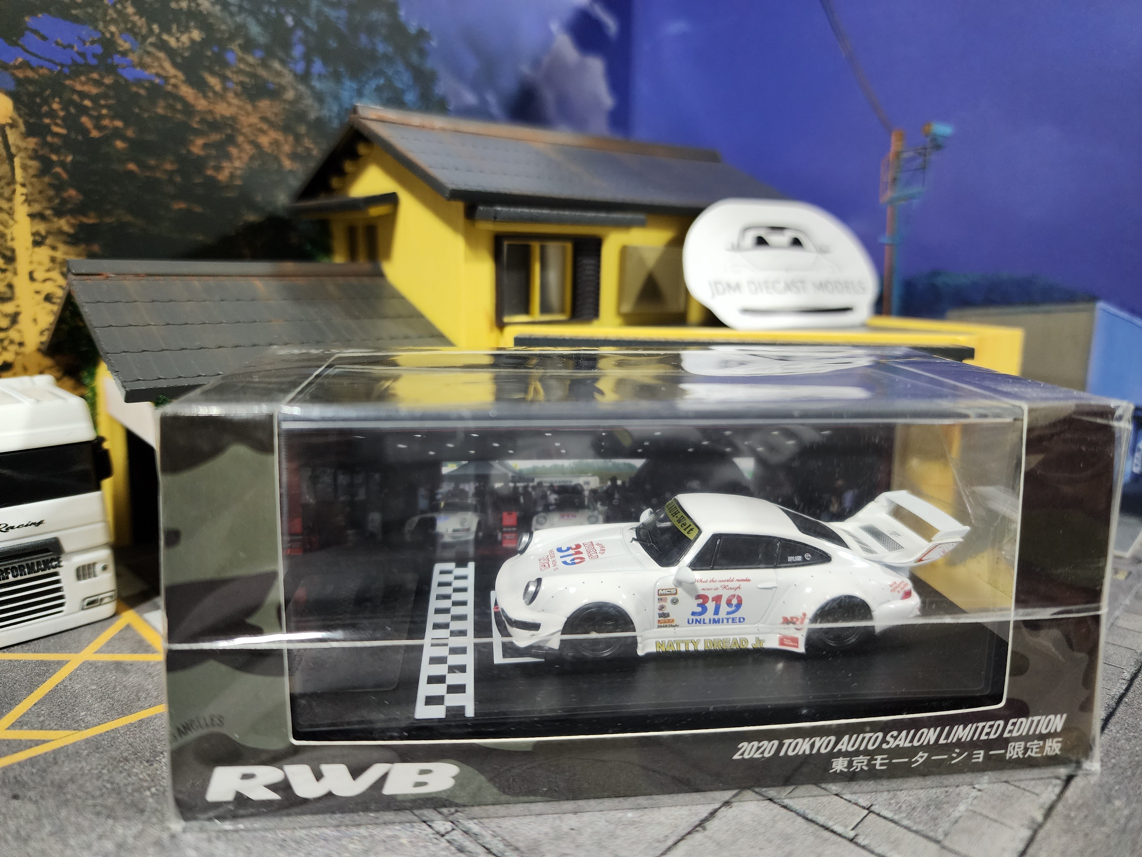 RWB Japan Official 964 Idlers #319 Natty Dread Jr. 2020 Tokyo Auto Sal ...