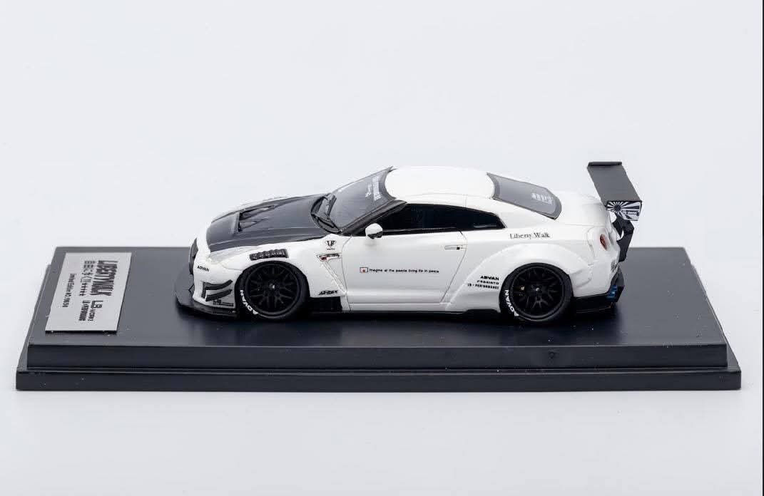 Impossible Perfect LB Skyline GT-R R35 White with Black Bonnet Resin Liberty Walk