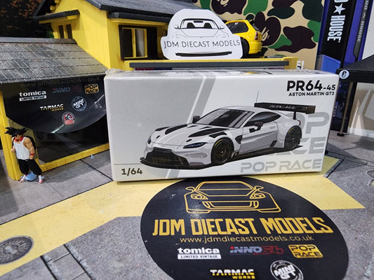 Poprace 1/64 Aston Martin Vantage GT3 White PR64-45