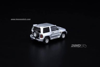 INNO64 Mitsubishi Pajero Evolution Silver IN64-EVOP-SL